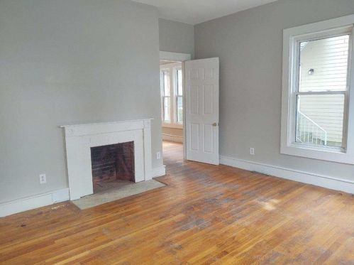 5 Benefit Ter, Worcester MA 01610-1509 exterior