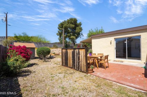 10824 12th St, Phoenix AZ  85020-1131 exterior