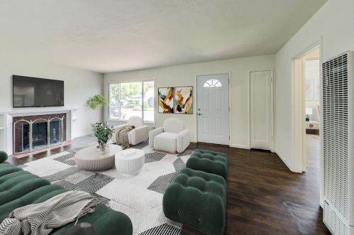 15977 Windsor Dr, San Leandro CA  94578-1415 exterior