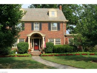 1105 Kenneth Dr, Cleveland OH  44107-1129 exterior