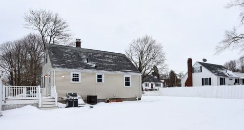 150 Donnellan Cir, Weymouth MA  02191-1763 exterior