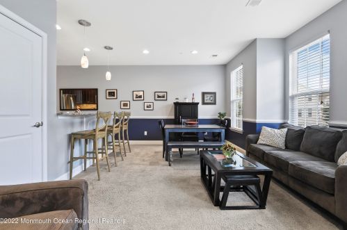 35 Kyle Dr, Tinton Falls NJ 07712-7536 exterior