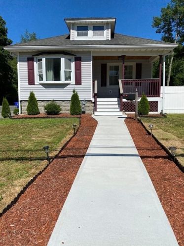 1339 Somerset Ave, Taunton, MA 02780-5077