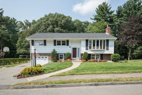 16 Evergreen Ave, Burlington, MA 01803-2304