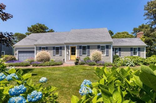 83 Barn Hill Ln, Chatham, MA 02633-2613