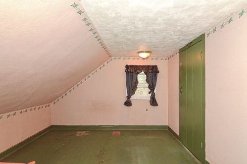 203 Precinct St, Taunton MA 02718-1211 exterior