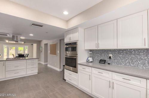 8007 7th Ave, Phoenix AZ  85021-5613 exterior