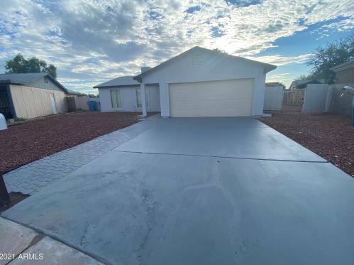 4843 80th Dr, Phoenix, AZ 85033-1016