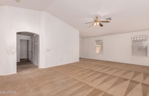 2318 65 Dr, Phoenix AZ 85033-5220 exterior