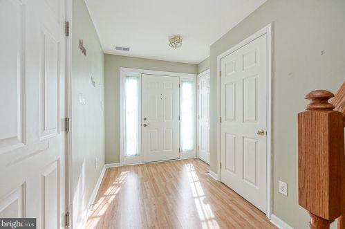 130 Cambridge Dr, West Deptford, NJ 08096