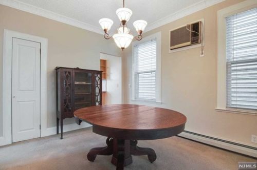 16 Argyle Pl, Kearny NJ 07032-2705 exterior