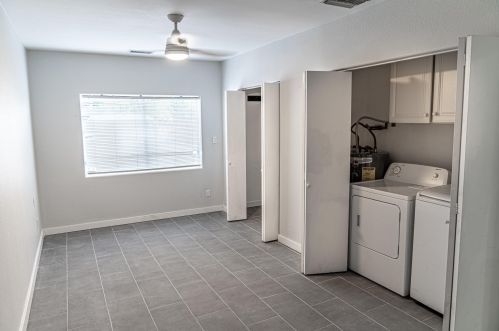 3018 Blackhawk Dr, Phoenix AZ  85050-4706 exterior