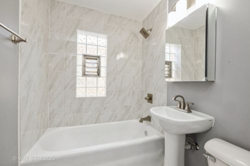 6908 29 Pl, Forest View IL 60402-2939 exterior