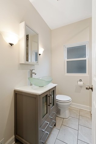 2630 Oak Park Ave, Forest View IL 60402-2533 exterior