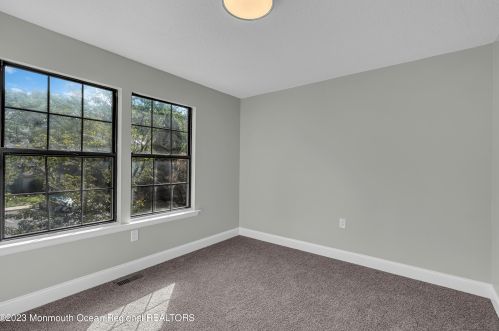 805 Bluebell Dr, Jackson Twp NJ 08527-4116 exterior