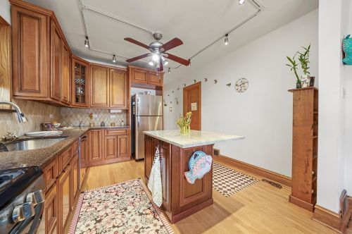 2541 Kenilworth Ave, Forest View IL 60402-2548 exterior