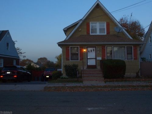 34 Sanford Ave, Belleville NJ  07109-1222 exterior