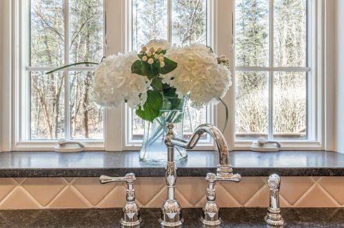 30 Surrey Ln, Topsfield MA 01983-1318 exterior