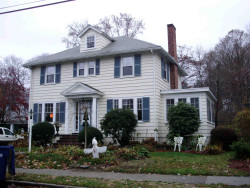 12 George St, Newton, MA 02458-2309