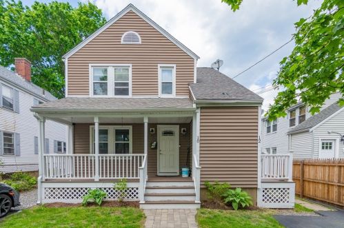 12 Lawn Ave, Quincy, MA 02169-7308