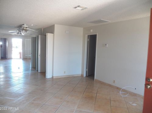 20401 3rd Dr, Phoenix, AZ 85027-3775