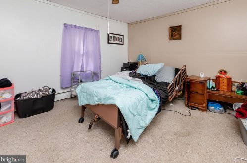 1359 Crown Pt Rd, West Deptford NJ 08093-1710 exterior