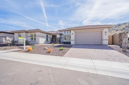 15917 34th Dr, Phoenix, AZ 85045-2913