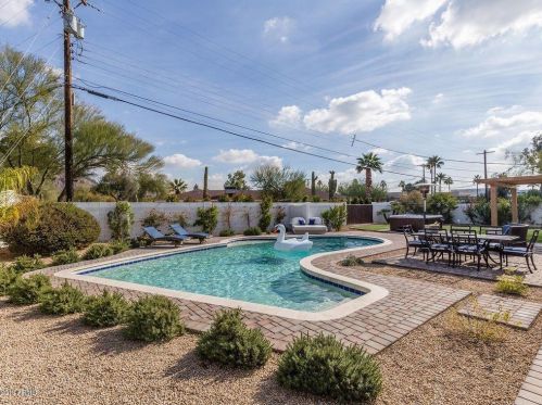 5123 43rd Pl, Phoenix AZ  85018-1633 exterior