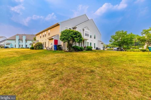 104 Cinnamon Rd, West Deptford, NJ 08086-2425