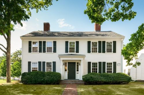 223 North St, Hingham, MA 02043-4617