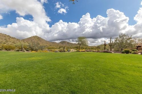 1735 Desperado Way, Phoenix AZ  85085-6329 exterior