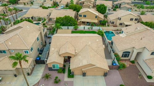 1709 Cathedral Rock Dr, Phoenix AZ 85048-8909 exterior