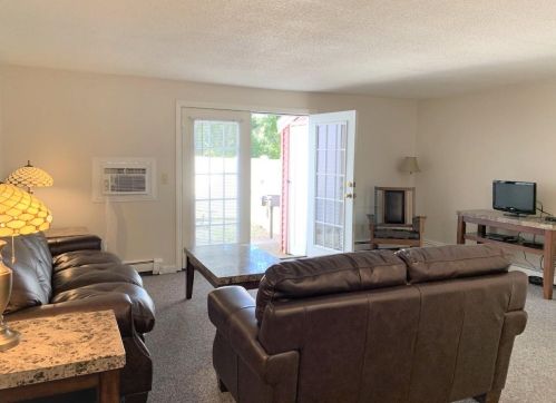 38 Pine Valley Dr, Falmouth MA 02540-2923 exterior