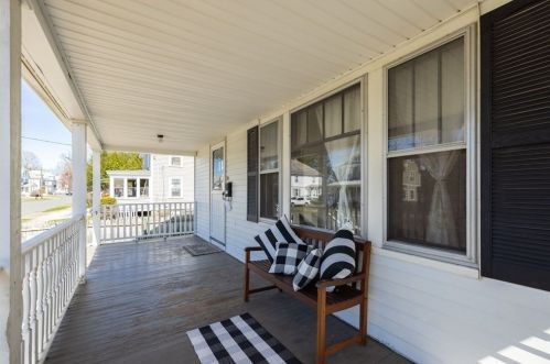 18 Malone Ave, Montgomery, MA 01085-2709