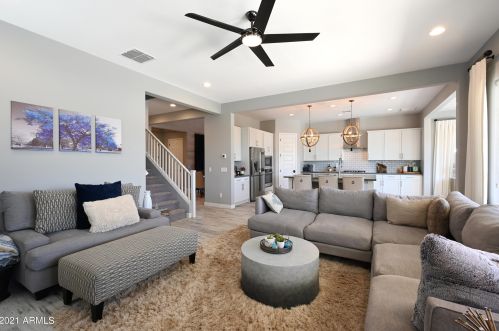 22029 33 Pl, Phoenix AZ 85018 exterior