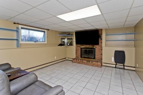 85 Chestnut Ln, Agawam MA 01001-3509 exterior