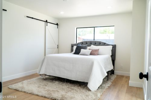 3307 43rd Pl, Phoenix AZ  85018-6422 exterior