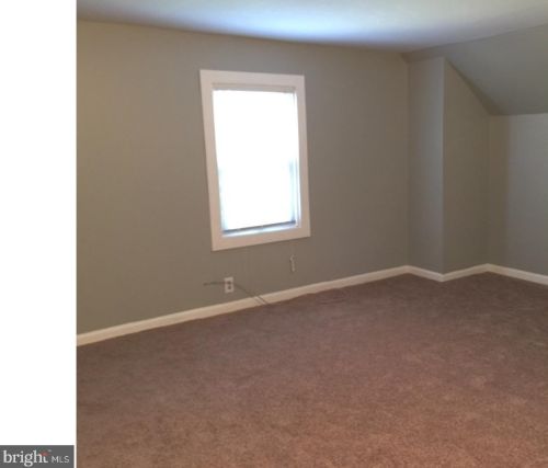 331 Lincoln St, West Deptford NJ 08096-2628 exterior