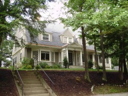 175 Pine Ridge Rd, Newton, MA 02468-1510