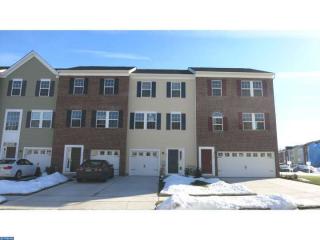 450 Dogwood Dr, West Deptford NJ  08096-5559 exterior