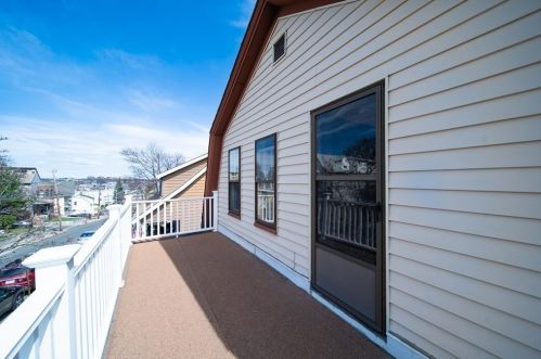 135 Central Ave, Everett MA 02149-2226 exterior