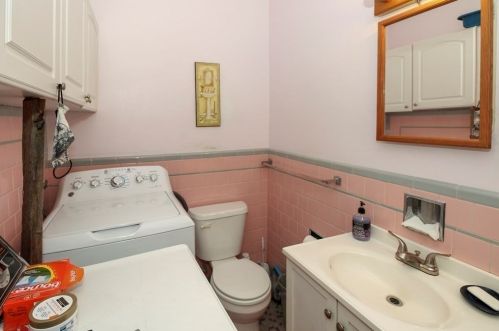 123 Locust St, New Bedford MA 02740-4506 exterior