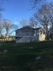 9 Meadow Shores Rd, Dartmouth MA  02748-1430 exterior