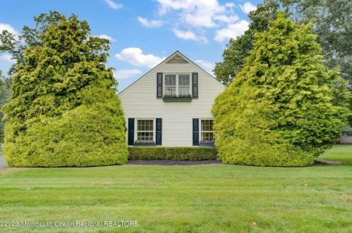 44 Buckingham Dr, Jackson Twp NJ 08527-2633 exterior