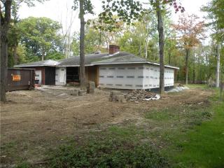 12922 Linden Ln, Cleveland, OH 44130-5817