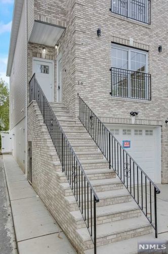 16 1st St, East Newark NJ  07029-0017 exterior