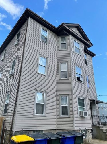 106 Wilbur St, Fall River, MA 02724-3283