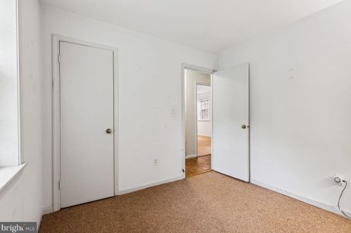 8951 Queen Maria Ct, Columbia MD 21045-2405 exterior