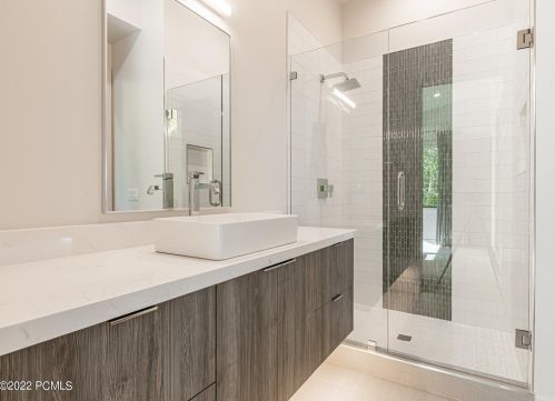 4928 Silver Spg, Park City UT 84098-6042 exterior