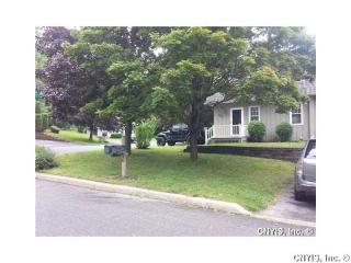 37 Burden Dr, Scriba, NY 13126-4142